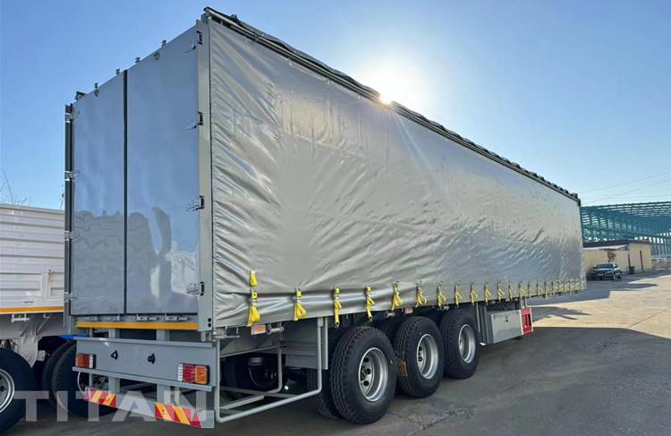 Trailer Curtainsider Truck for Sale in Russia